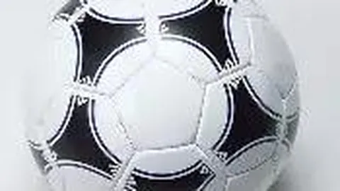 罗晋唐嫣共度婚庆纪念日，唐嫣镜头前笑靥如花幸福感满满